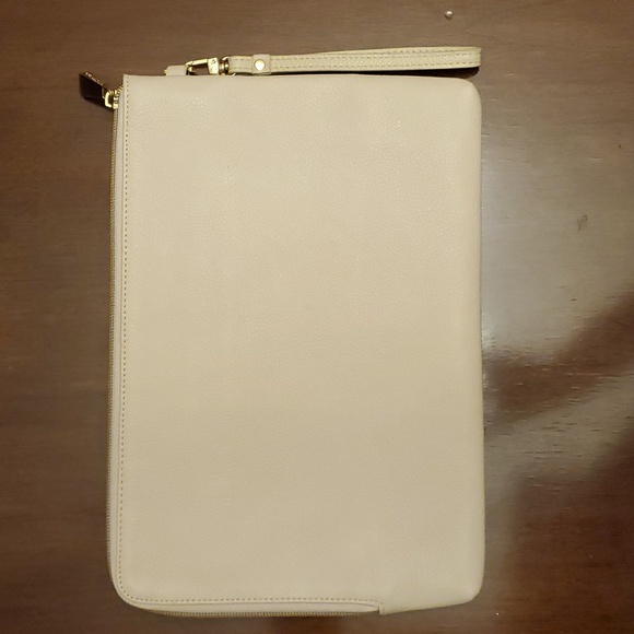 Ora Delphine Large Wristlet in Cream - Picture 5 of 11